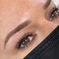 Understanding the Definition and Characteristics of Ombre Brows